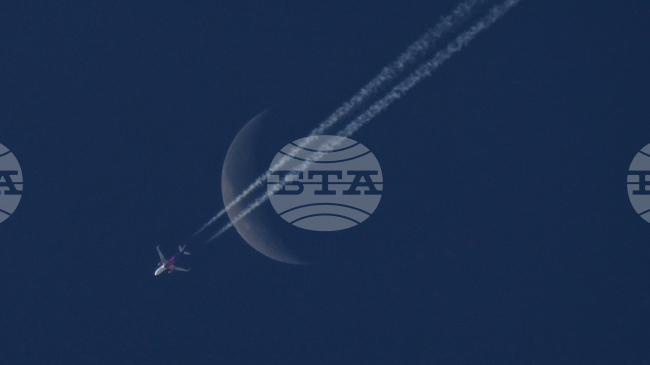  Космически кораб "Прогрес" без екипаж се сблъсква с руската космическа станция "Мир" на 25 юни 1997 г.