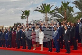 Тунис - Илияна Йотова