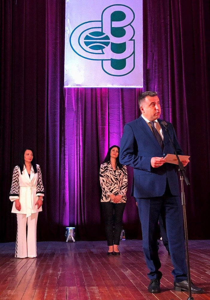 Областна администрация Смолян: Областният управител Захари Сираков пожела успешна професионална реализация на абсолвентите от Випуск 2023 на Филиал-Смолян към ВСУ „Черноризец Храбър“