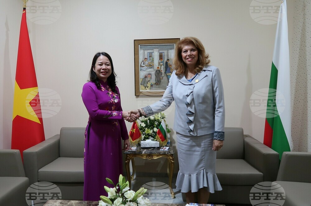 Vice President Iotova, Vietnamese Counterpart Vo Thi Anh Xuan Discuss Establishment of Lasting Contacts with Vietnamese Alumni of Bulgarian Universities