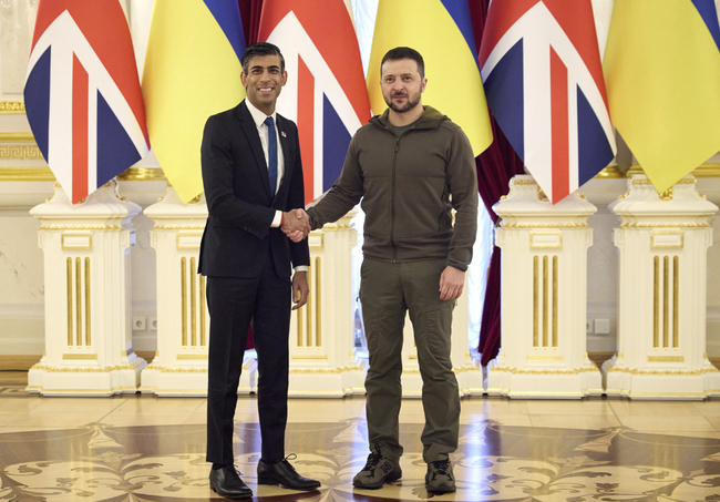 Великобритания ще помогне с 50 милиона лири за укрепване на украинската ПВО