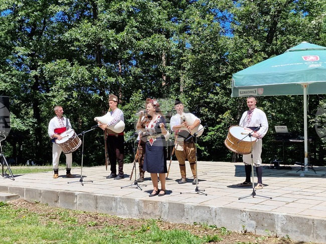  Село Белчин - музеен комплекс „Цари Мали град“ - празник