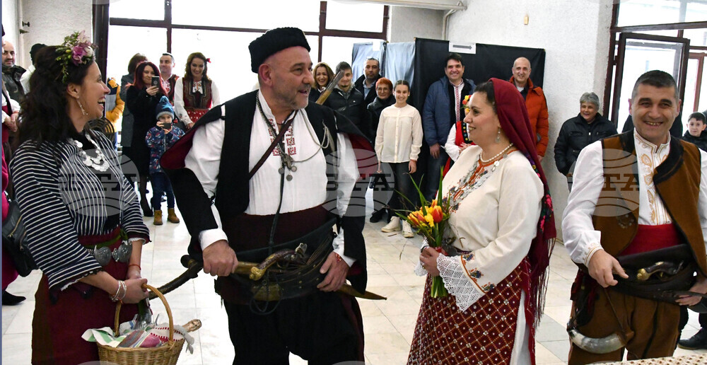 Село Узунджово - сватби с народни носии 