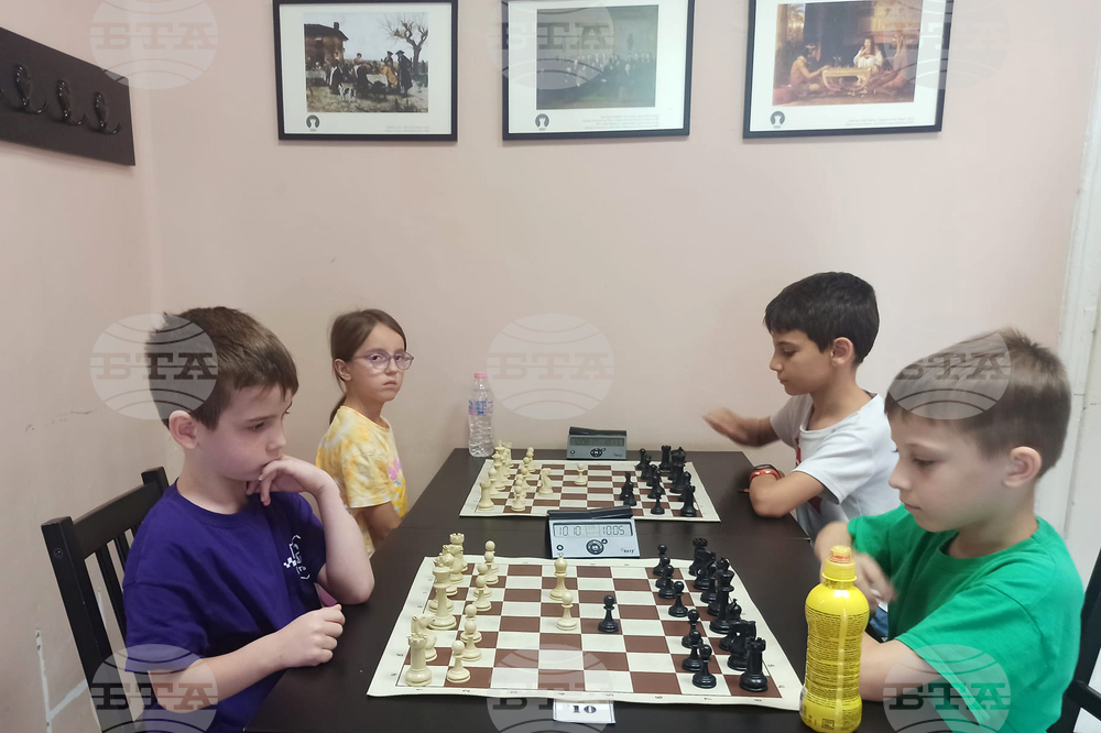 Шумен - турнир по ускорен шахмат за деца "Шахматно лято"