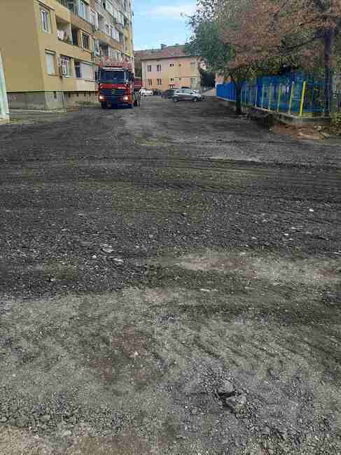 Обширни междублокови пространства при ул. „Марица“ и ул. „Илинден“ са поредните благоустроени обекти от Община Благоевград