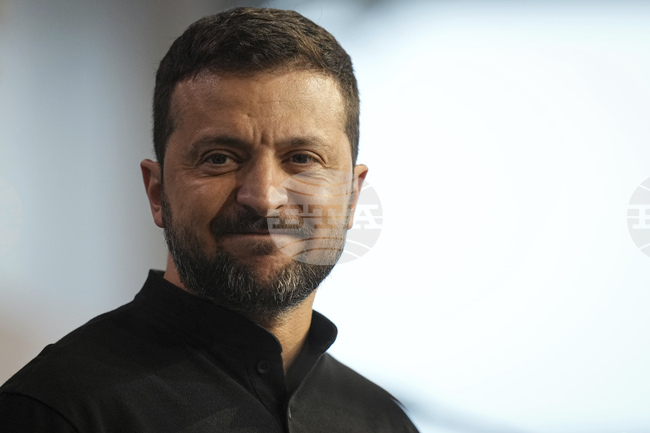 Зеленски заяви, че украинската промишленост покрива в момента 30% от нуждите на Въоръжените сили на Украйна