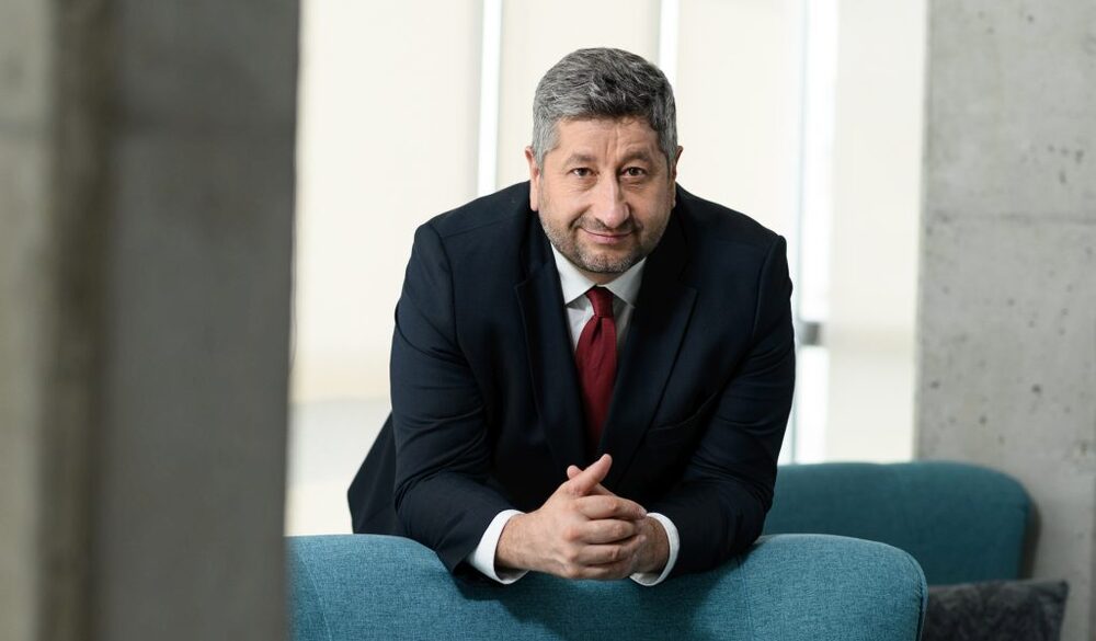 Христо Иванов: Не просто се връща хартиената бюлетина, тества се доверието за управление между трима партньори 