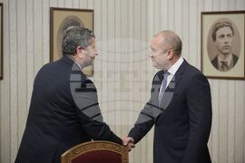 Румен Радев - „Демократична България“ - консултации