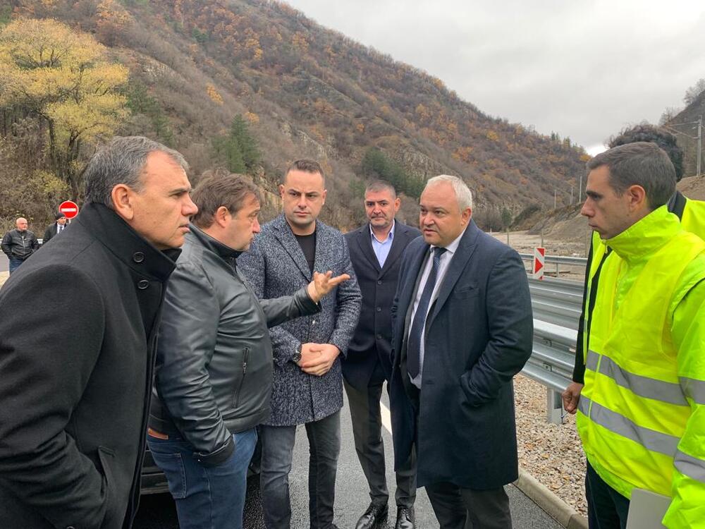 Министър Шишков: Магистрала „Европа“ представлява много проблеми и малко строителство