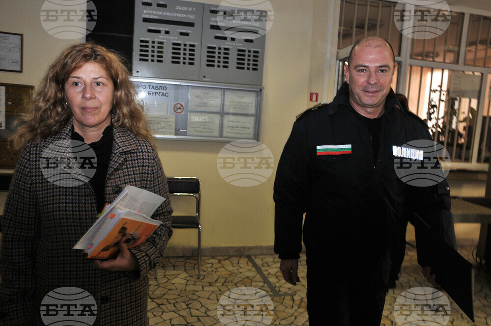 Two Ukrainians Arrested in Burgas for Stealing BGN 100,000 from Private Home