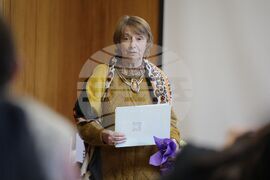 БАН - Институт за литература - Лучия Антонова