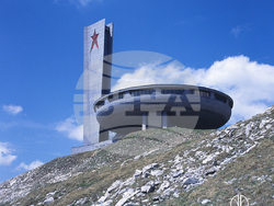 Снимка: Музей "Дом на хумора и сатирата" – Представяне на фотоалбума „Строи се монумент” в Музея на хумора и сатирата