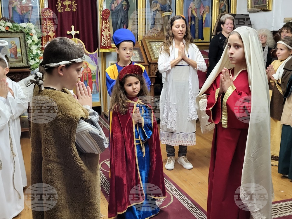 Деца и родители изпълниха църквата в пловдивското село Белащица по повод Деня на християнското семейство