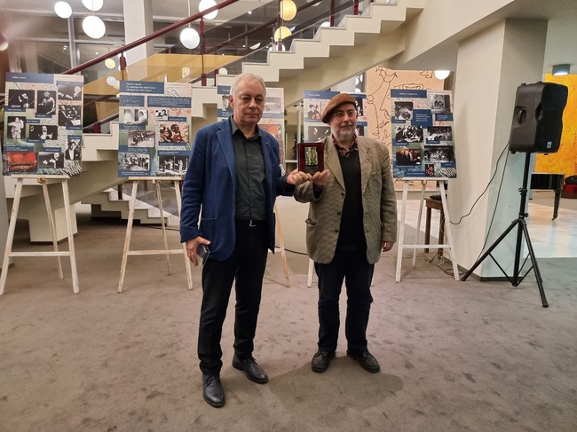 Фотодокументална изложба, посветена на фестивала "Софийски музикални седмици“, бе открита в Старозагорската опера