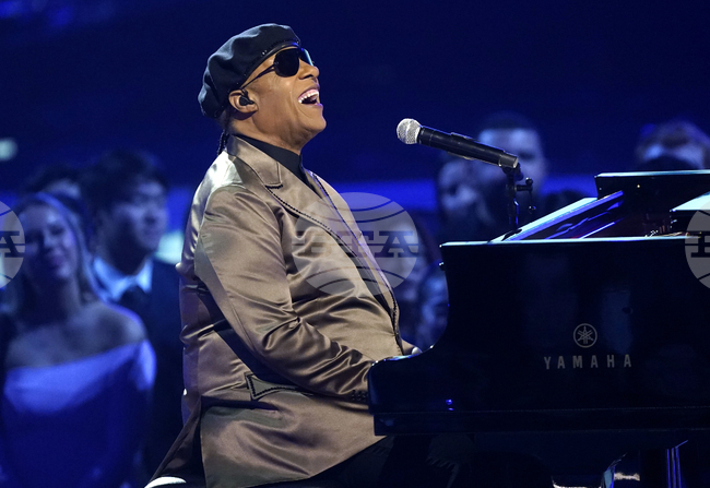 Стиви Уондър, „музикалното чудо“ на Америка, днес навършва 75 години