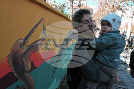 Бургас - къдроглави пеликани - стенопис