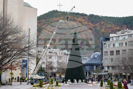 Благоевград - коледна украса - монтиране