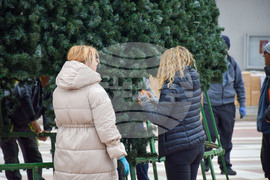 Благоевград - коледна украса - монтиране