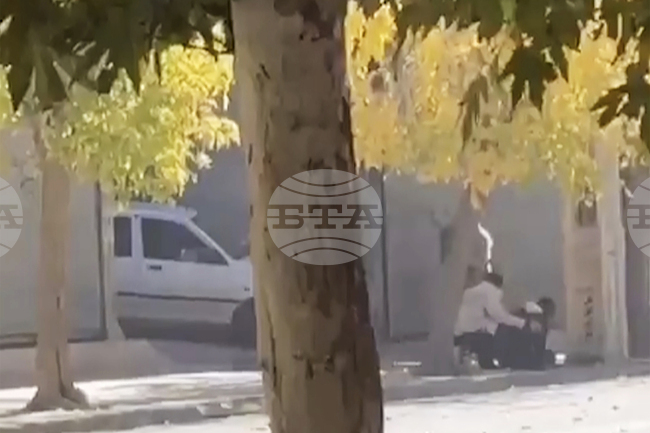 Двама членове на Корпуса на гвардейците на Ислямската революция бяха убити при сблъсъци с бунтовници