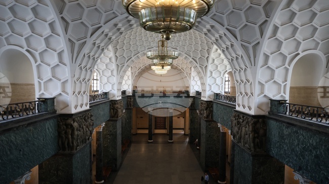 Нов прокурор, който да разследва главния прокурор и заместниците му, ще бъде избран днес