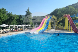 Търговище - лято - басейн