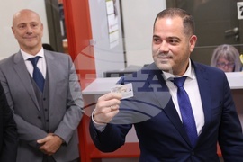 Калин Стоянов - нова лична карта