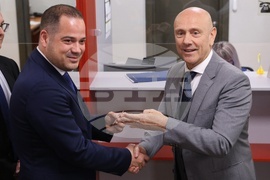 Калин Стоянов - нова лична карта