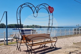 Видин - пейка с арка - „Любов на хоризонта“