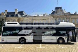 Водороден автобус