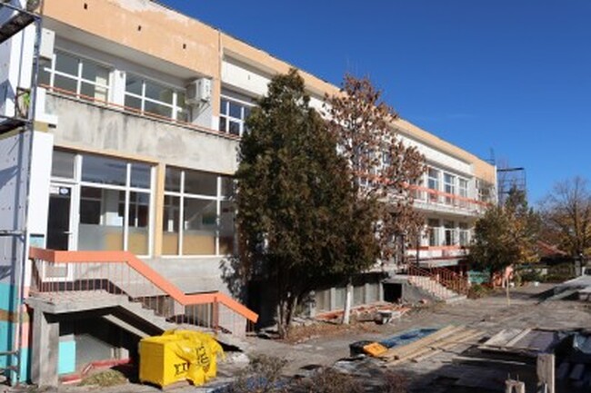 Ремонт на ДГ №17 „Иглика“ в Хасково