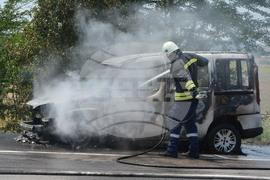 Хасково - пожар - автомобил