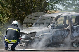 Хасково - пожар - автомобил