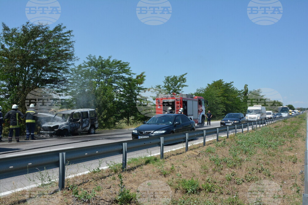 Хасково - пожар - автомобил