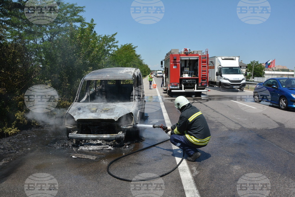 Хасково - пожар - автомобил