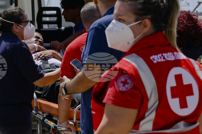 Десетки бедстващи хора са спасени от наводнен район край река Сава в Източна Хърватия; няма данни за загинали