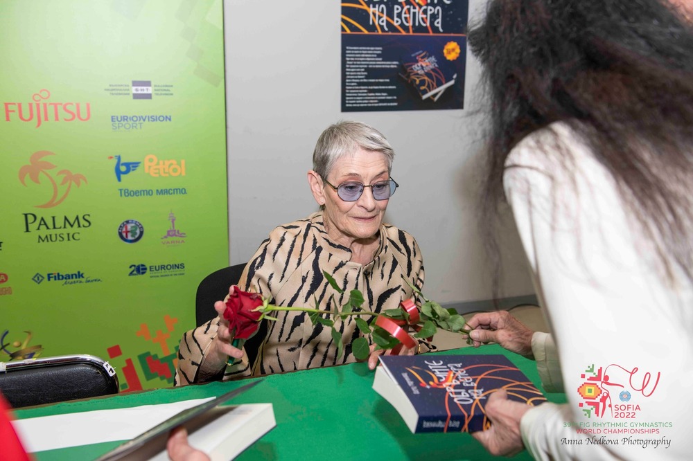 Вера Маринова ще представи в Благоевград книгата си „Обръчите на Венера“