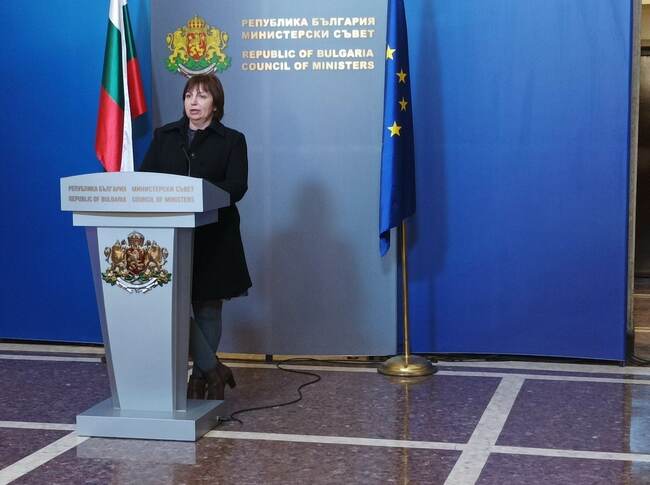 Няма съгласие в НСТС за законопроекта на „БСП за България“ за минималната заплата, каза Величка Микова от КНСБ