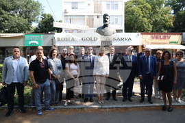 Румъния - БТА - Деветнадесета Световна среща на българските медии - бюст-паметник на Христо Ботев