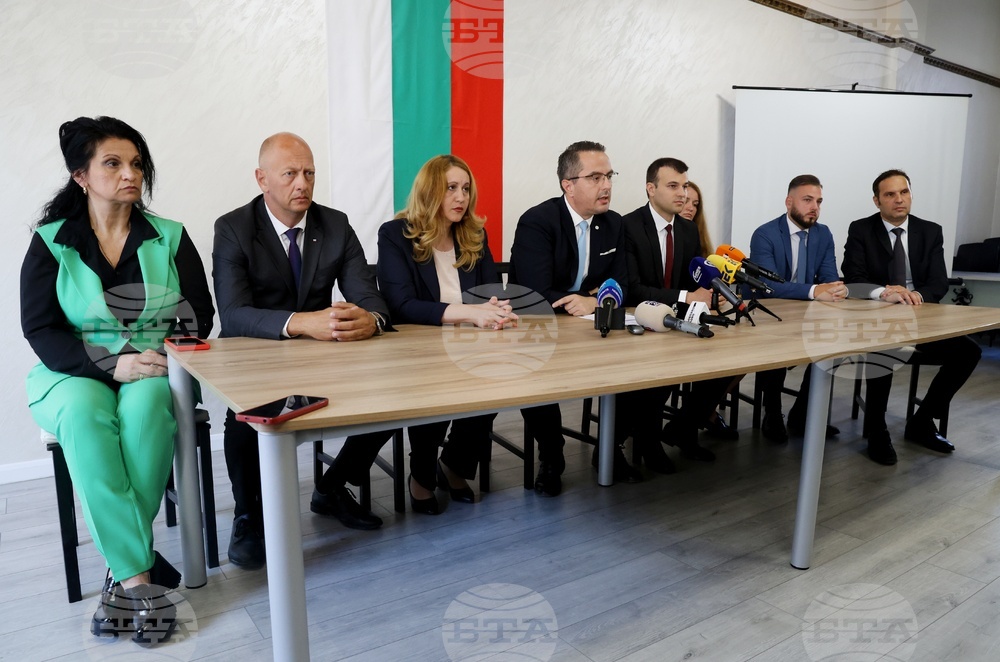 Възраждане - пресконференция