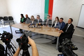 Възраждане - пресконференция