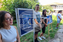 Хасково - ученици - изложба