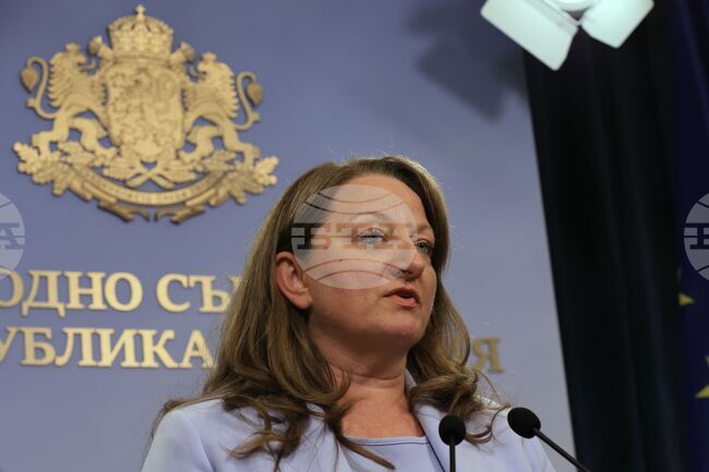Поведението на МЕЧ е антисистемно, заяви Деница Сачева от ГЕРБ-СДС