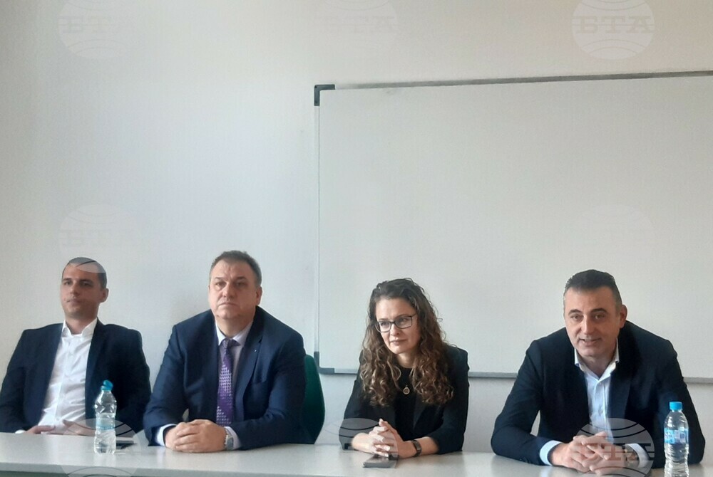 Пловдивски прокурори изнесоха публична лекция пред студени по право от ПУ „Паисий Хилендарски“ по повод 30 години от създаването на Юридическия факултет