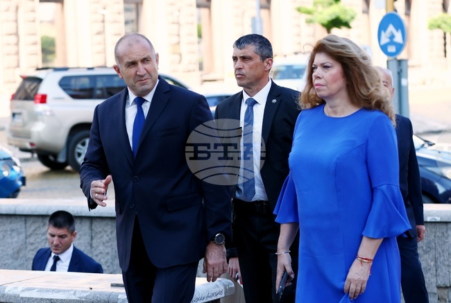 Народно събрание - 50-ти парламент - посрещане