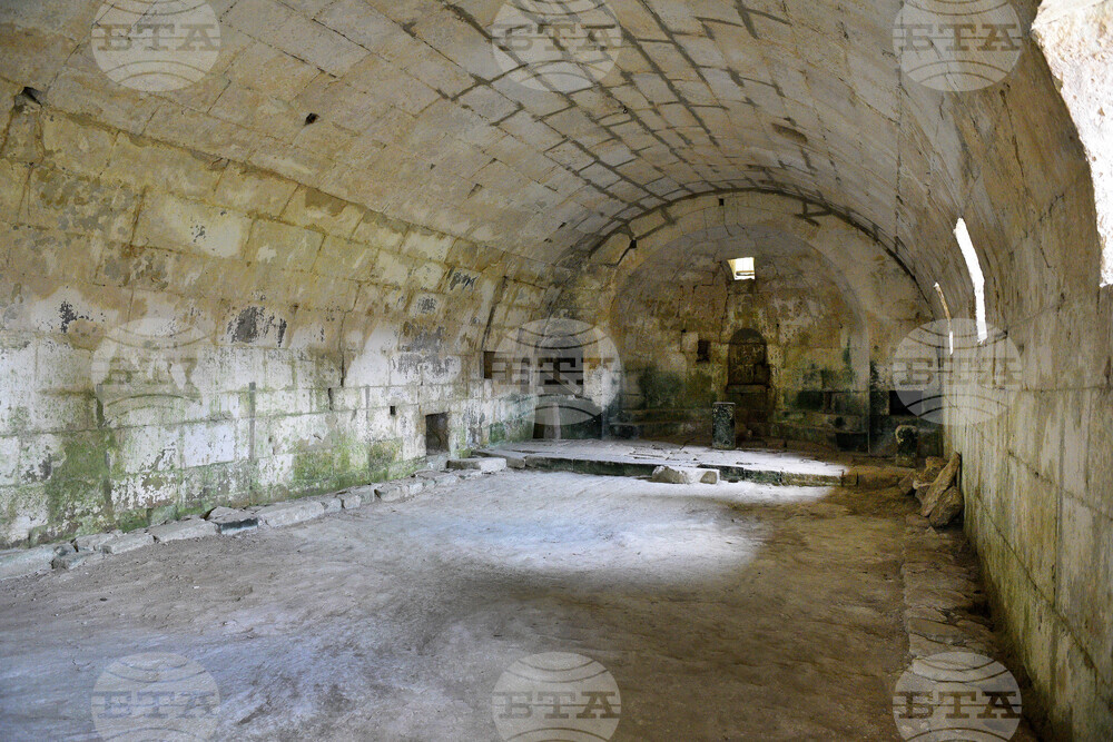 Варна - село Добрина - църква