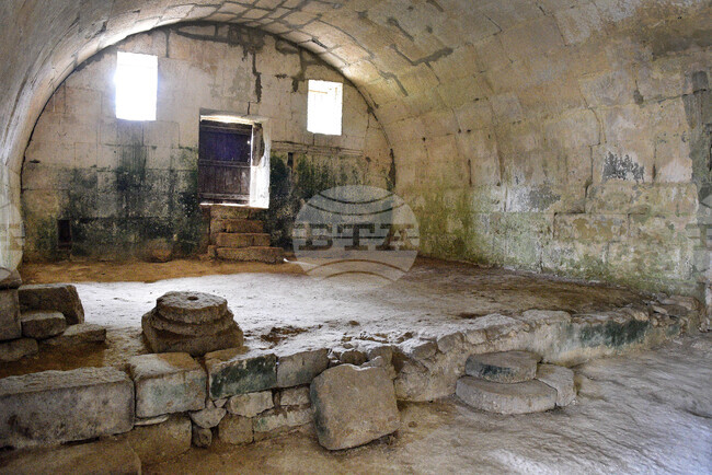 Варна - село Добрина - църква