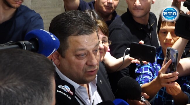 Излязох от залата, защото не съм положил клетва, заяви Николай Марков от партия "Величие"