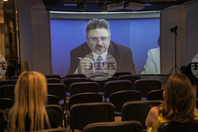 Национален пресклуб на БТА София и зала Максим - Деветнадесета Световна среща на българските медии