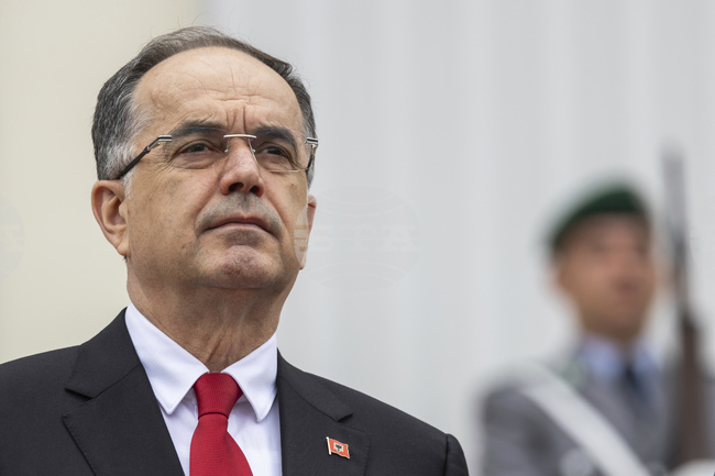 Албанският президент в Прищина: Независимо Косово е реалност, която никога няма да се върне назад 