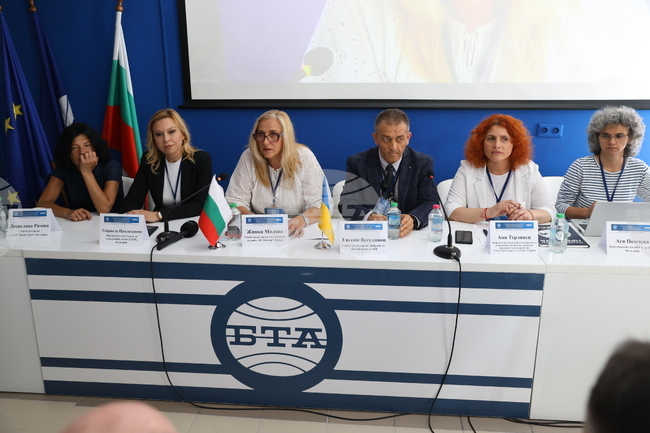  Украйна - Деветнадесета Световна среща на българските медии - Първи панел „Българите по света в медиите“